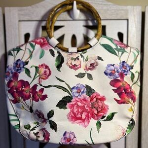 🪷 Floral Handbag with Bamboo Handles